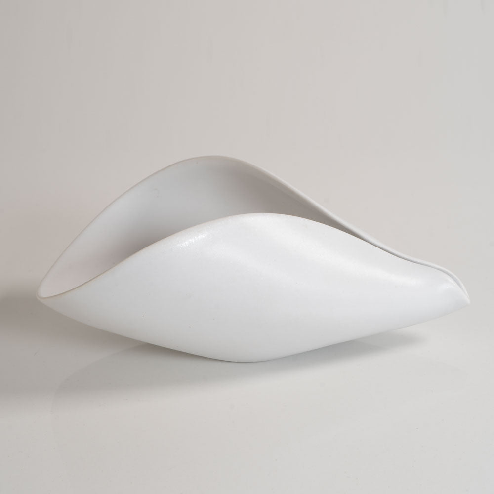 Stig Lindberg for Gustavsberg, Sweden, porcelain  "Veckla" bowl with matte white glaze L3574