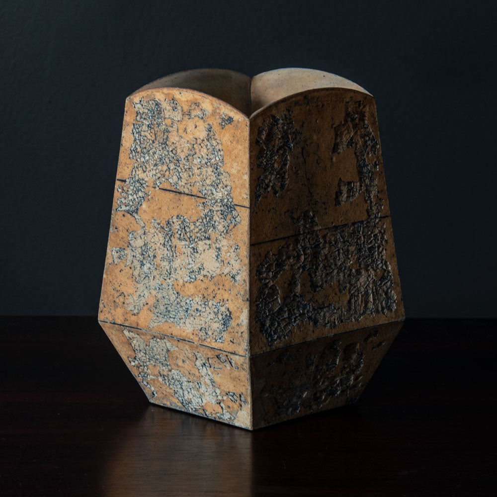 Cathy Fleckstein, Germany, unique stoneware sculptural vessel H1285