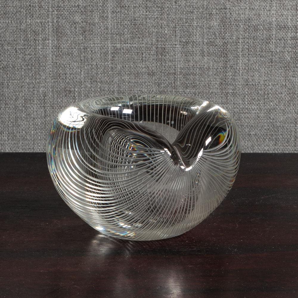 Tapio Wirkkala for Iittala, Finland, engraved bowl in clear glass M4244