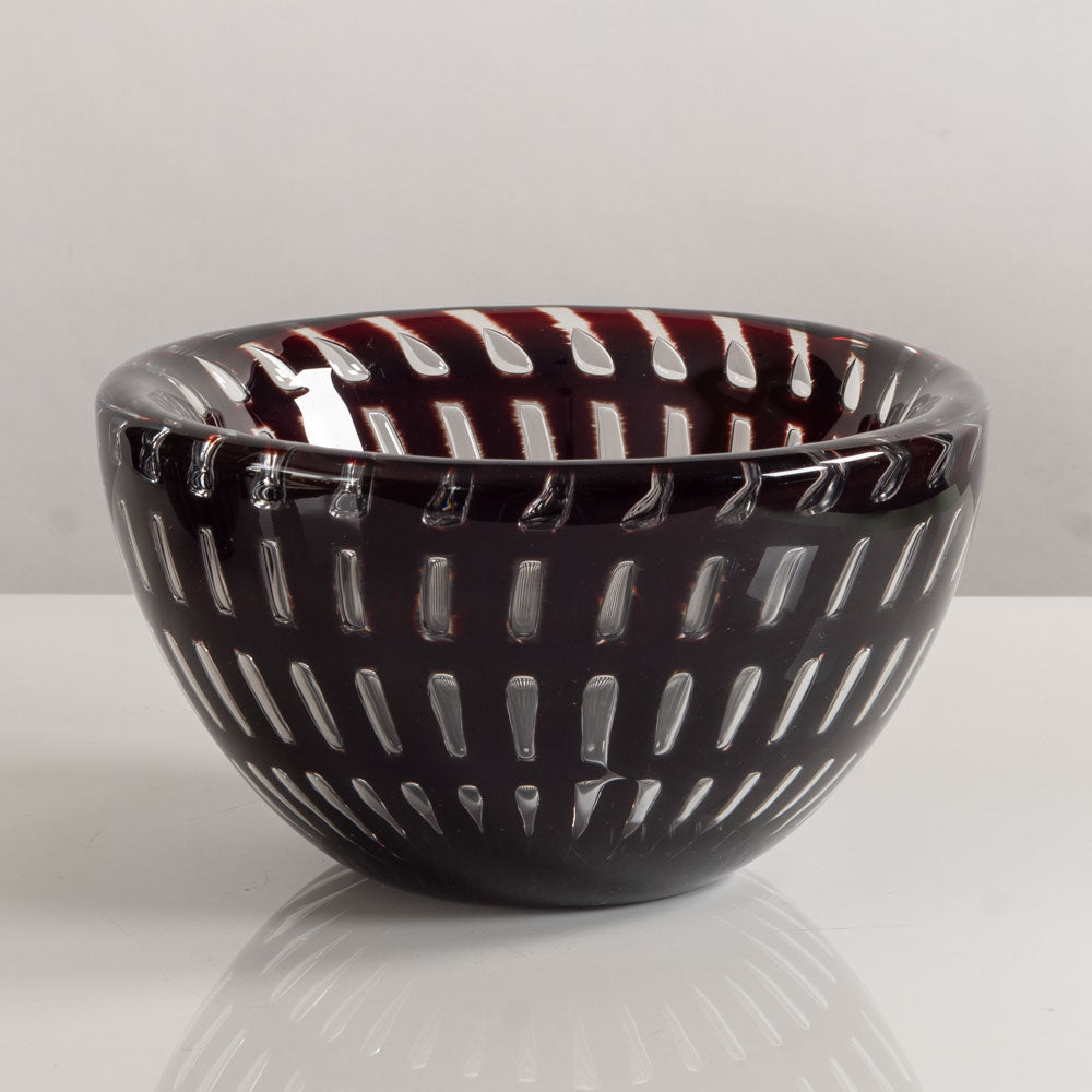 Edvin Öhrström for Orrefors, Sweden, ariel bowl in red and clear glass M5381