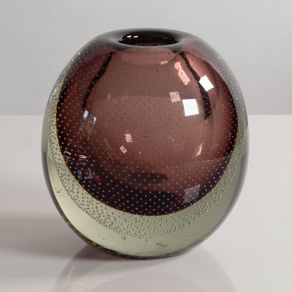 Gunnel Nyman for Nuutäjarvi-Nottsjö, Finland, purple glass "Huntu" vase M5420