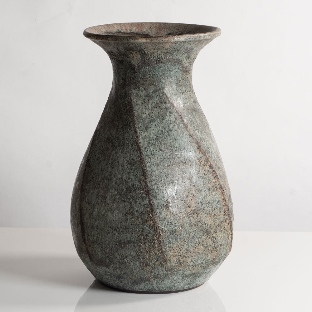 Chris Carter, UK, unique stoneware vase with matte gray glaze M4320