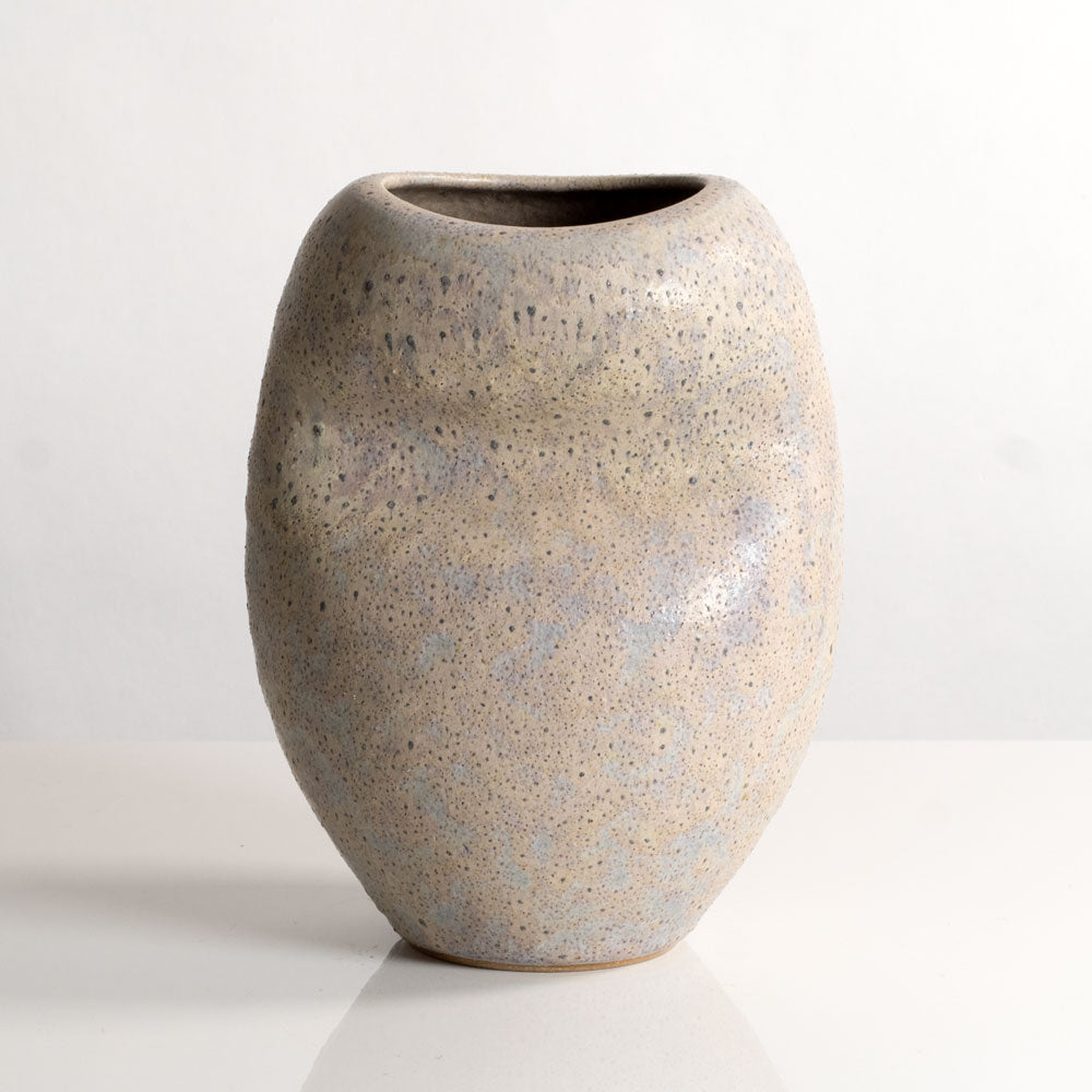 Chris Carter, UK, unique stoneware vase with matte oatmeal glaze M4329