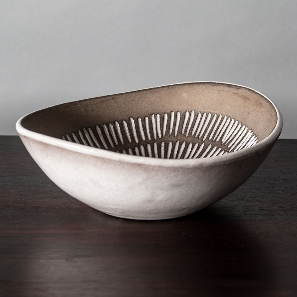 Ingrid Atterberg for Uppsala, stoneware brown and white bowl J1324
