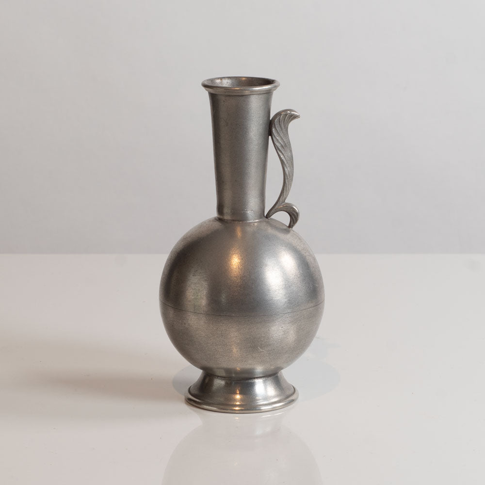 Swedish, vase with decorated handle M4148