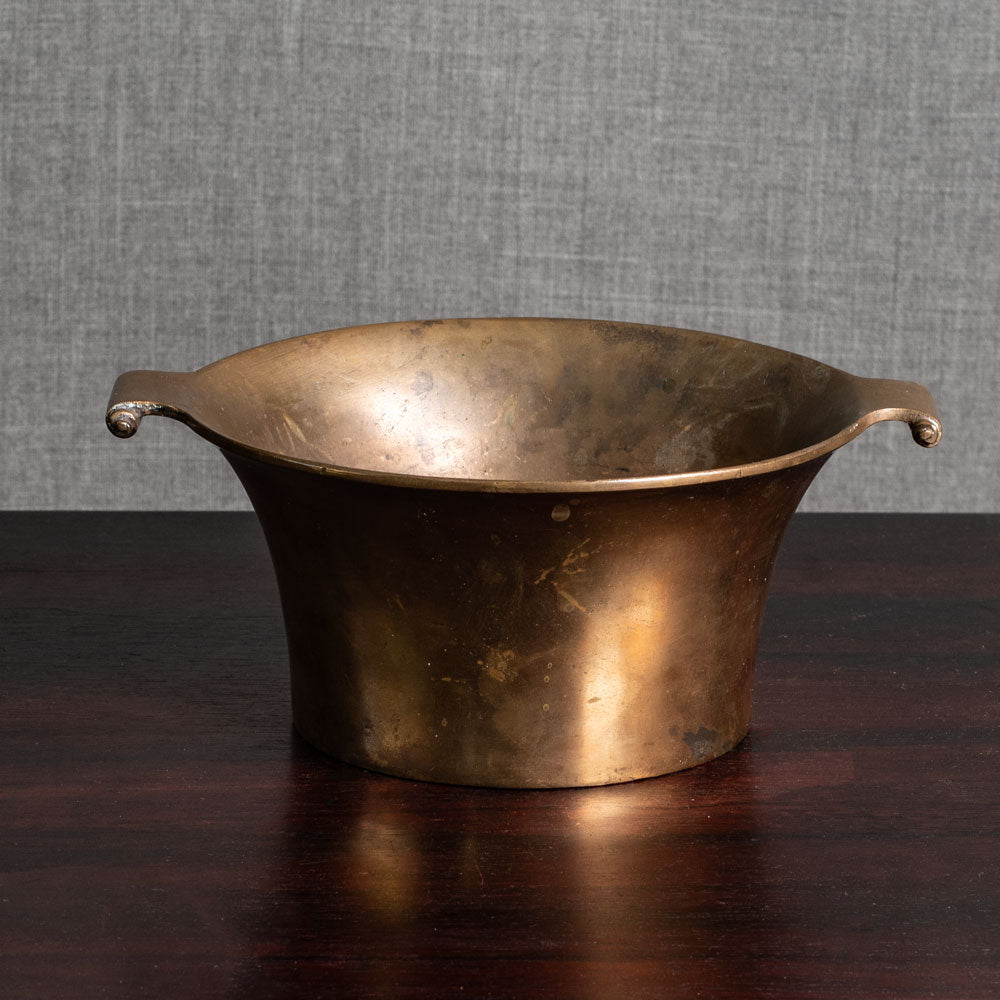 Sune Bäckström, Sweden, bronze bowl with two handles M5604