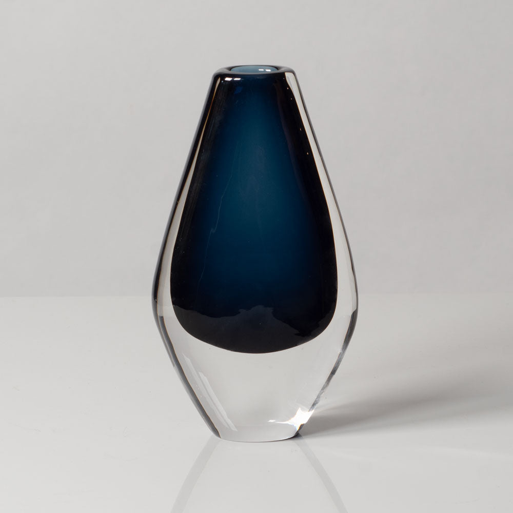 Nils Landberg for Orrefors, Sweden, blue glass diamond shaped "Sommerso" vase L3541