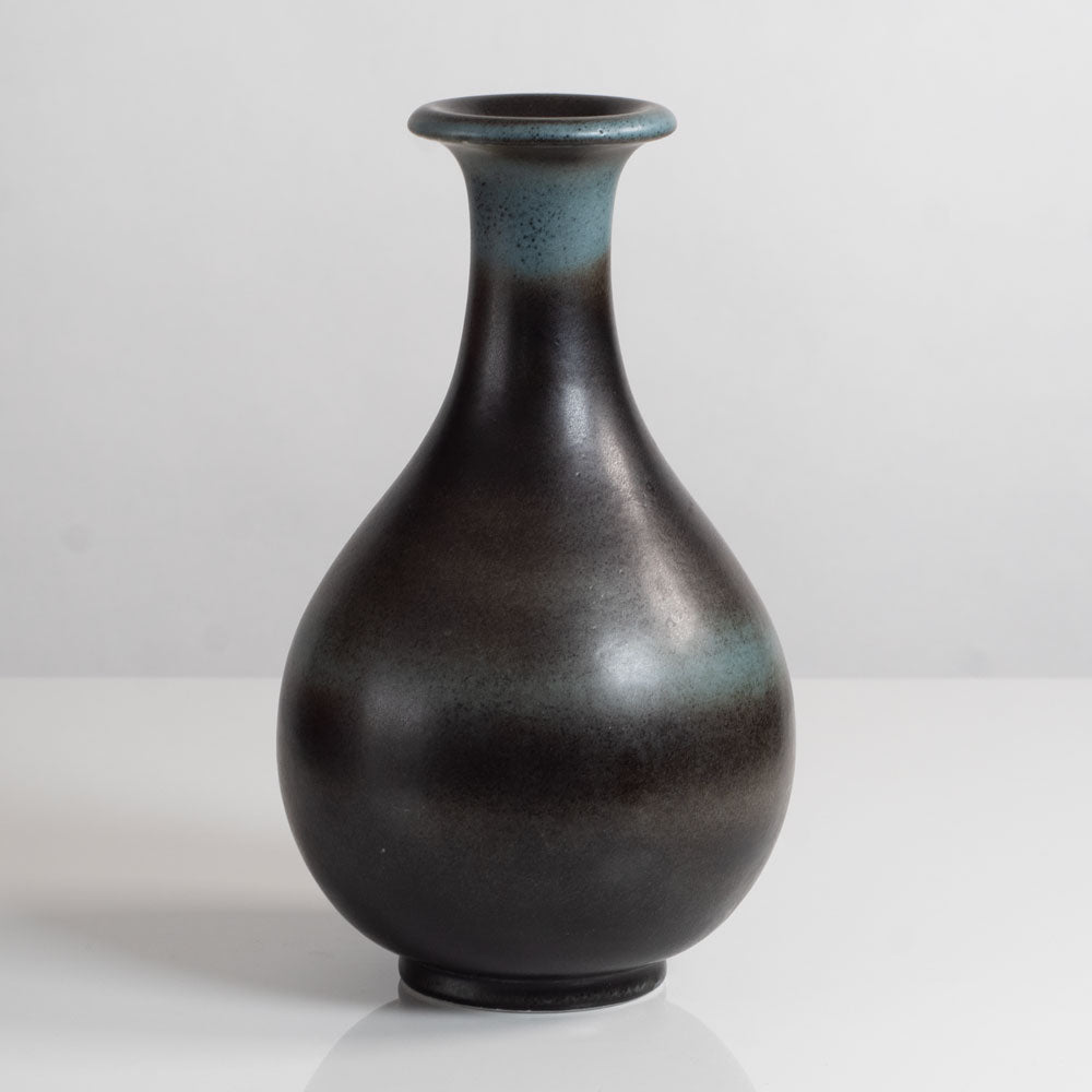 Gunnar Nylund for Rörstrand, Sweden, stoneware vase with black and blue glaze M5689