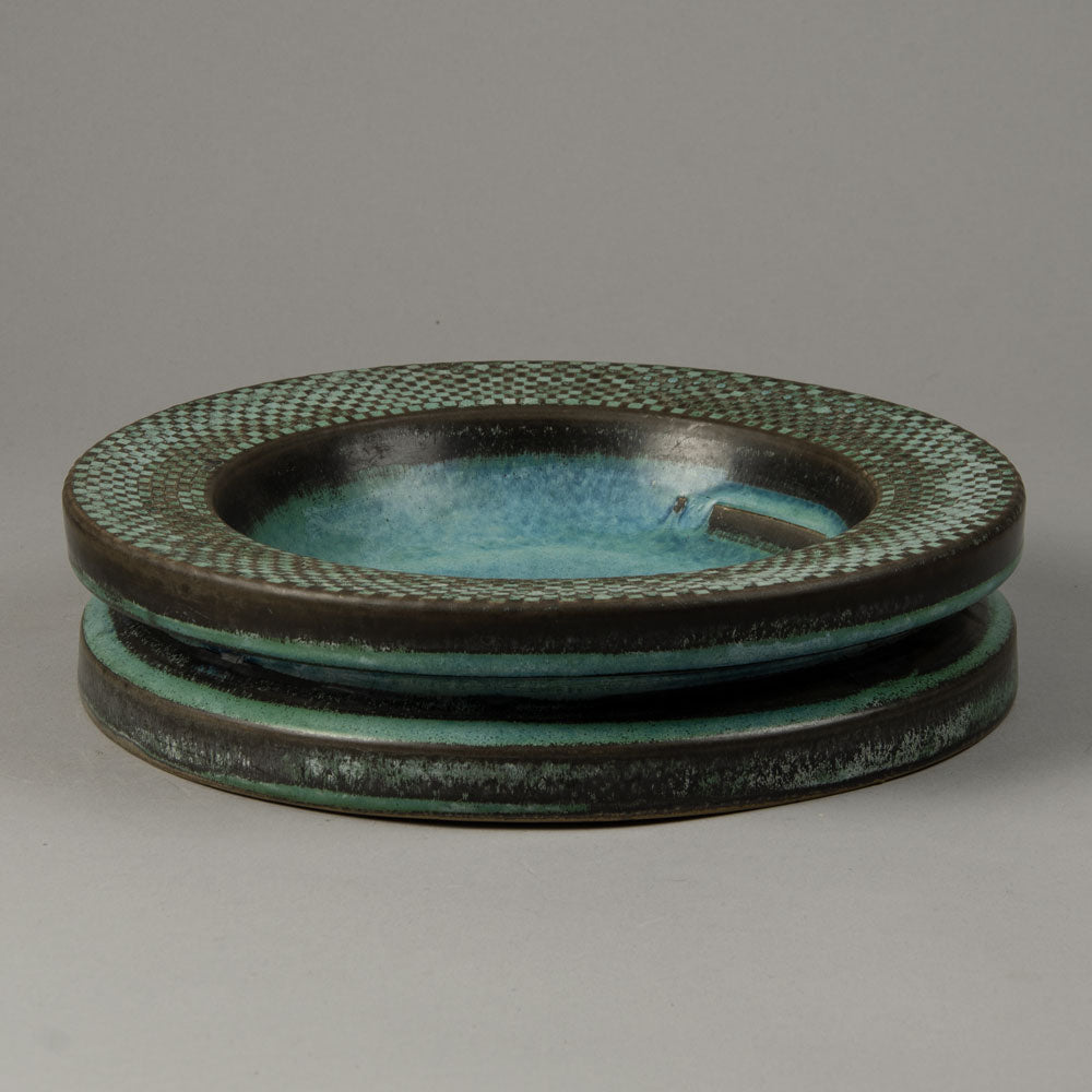 Stig Lindberg for Gustavsberg, unique stoneware shallow bowl with turquoise glaze H1107