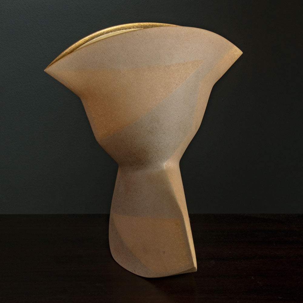 Unique hand built stoneware vase by Jon Middlemiss C5253