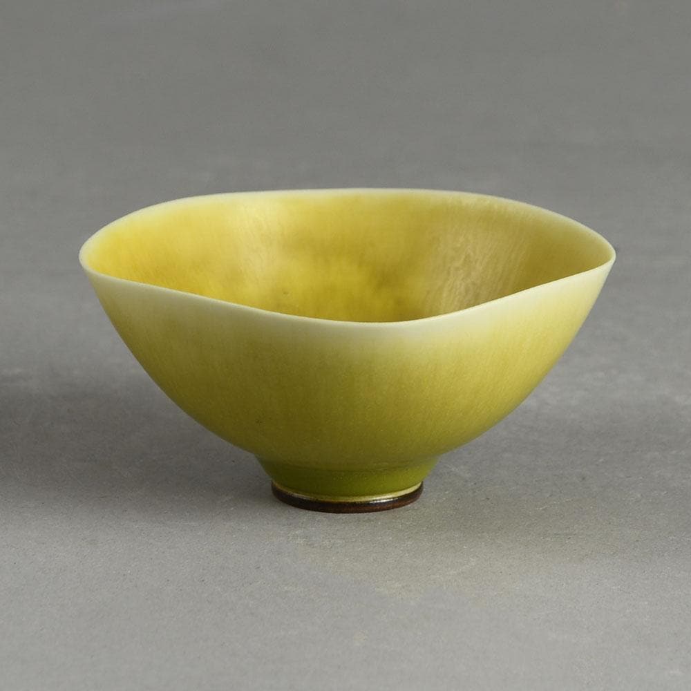 Berndt Friberg for Gustavsberg small bowl with pale yellow haresfur glaze F8114 - Freeforms