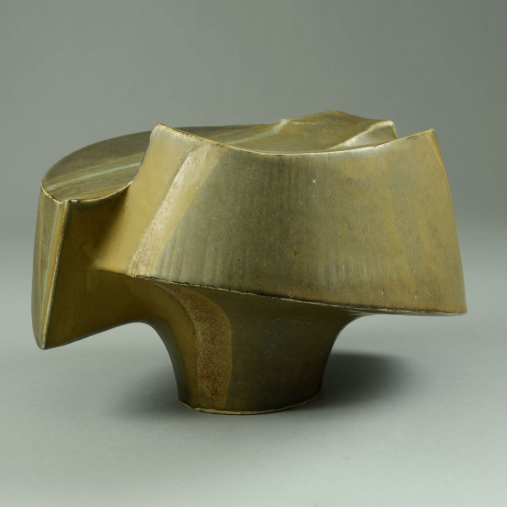 Dieter Crumbiegel, Germany, sculptural ceramic vesselC5410 - Freeforms