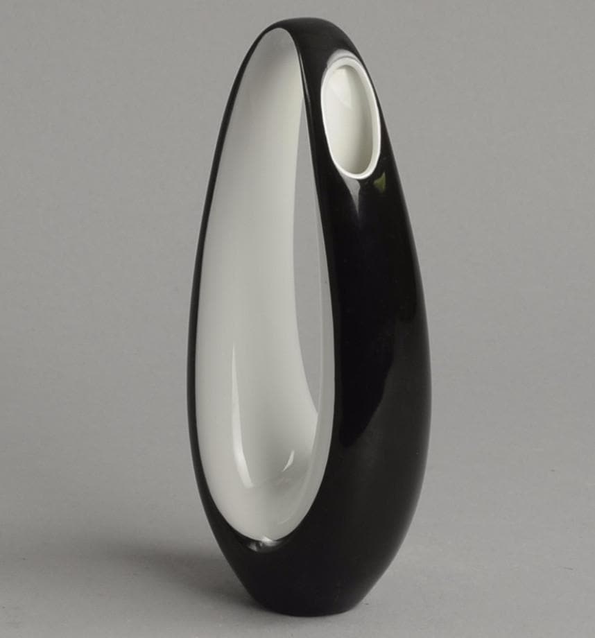 Porcelain sculptural vase by Beate Kuhn for Rosenthal, Germany B3347 - Freeforms