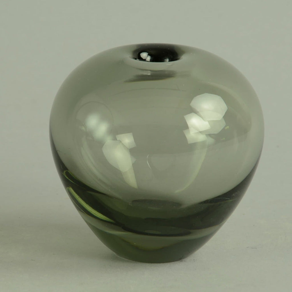 Small gray glass vase by Holmegaard N7891 - Freeforms