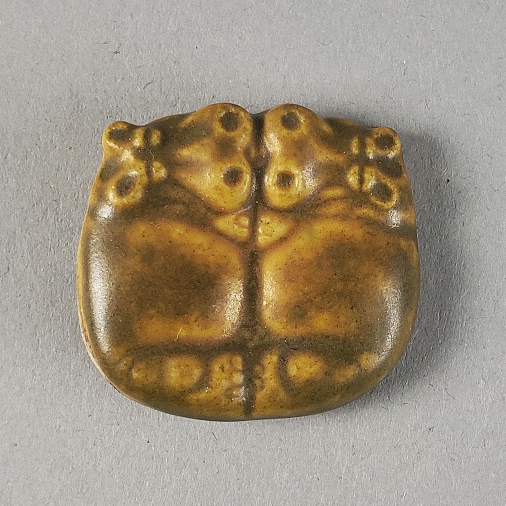 Stig Lindberg for Gustavsberg, stoneware button, in the shape of two hippos with golden brown glaze F8101 - Freeforms
