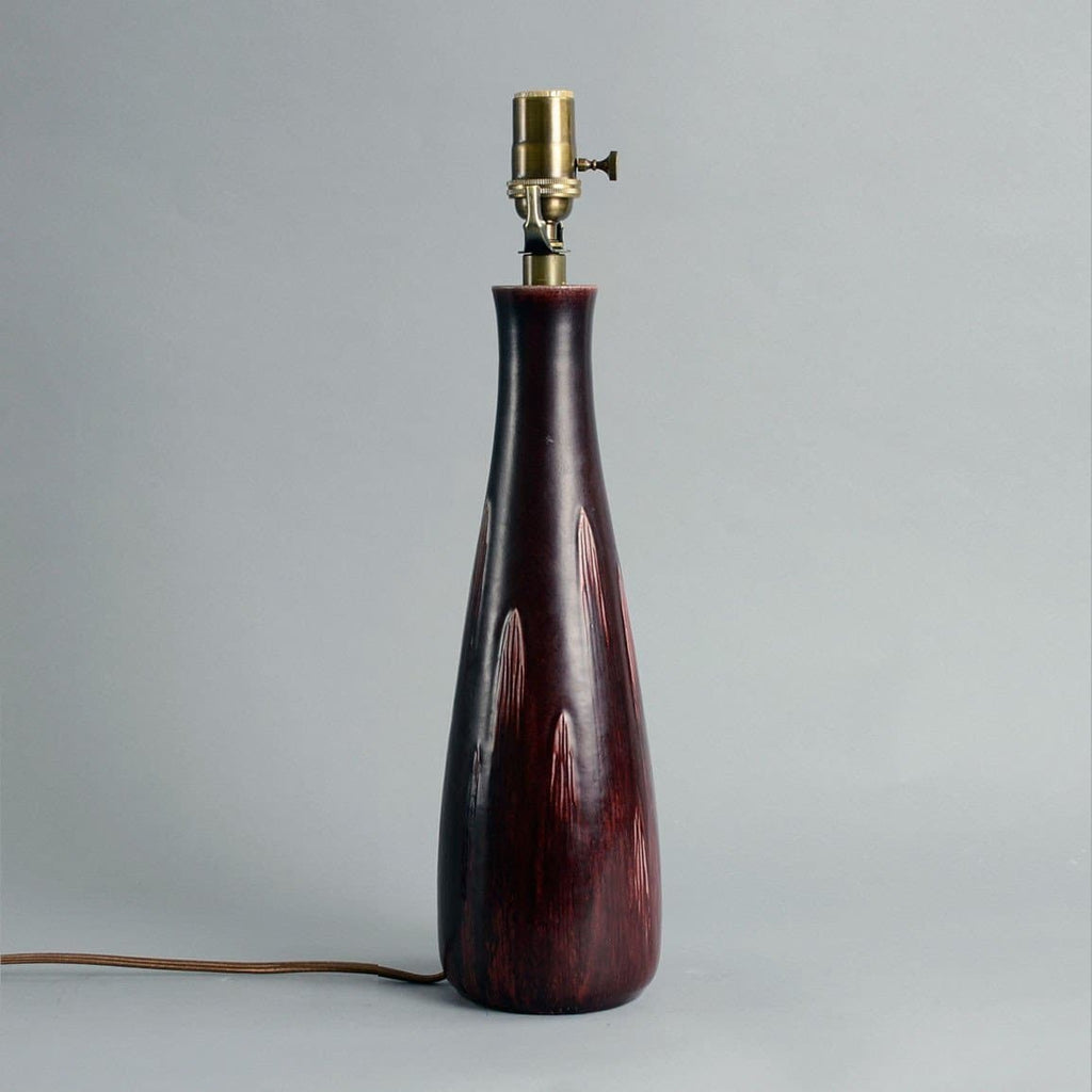 Stoneware lamp with oxblood glaze by Gerd Bogelund A1624 - Freeforms