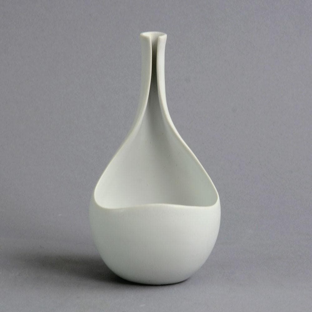 Stoneware "Pungo" vase by Stig Lindberg C5122 - Freeforms