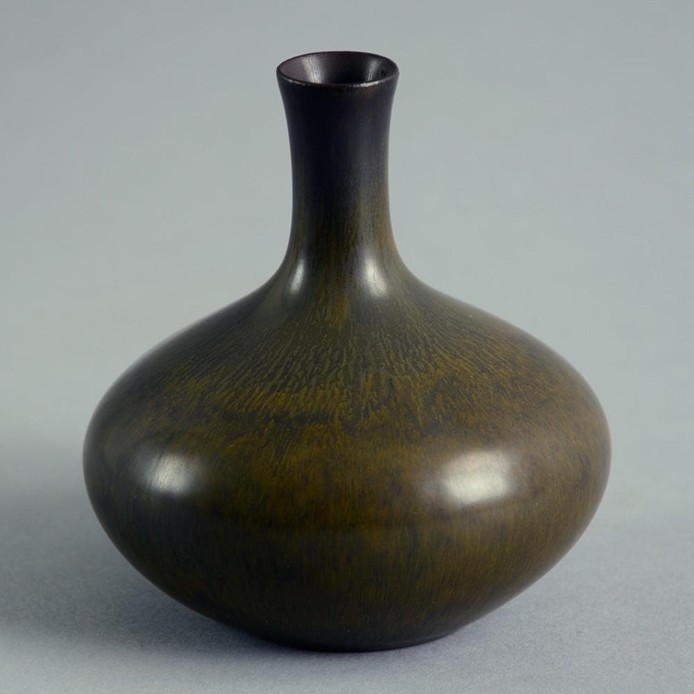 Stoneware vase with dark brown matte glaze by Carl Harry Stalhane A1591 - Freeforms