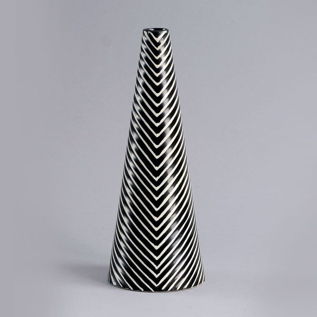 Stoneware vase with glossy black and white glaze by Stig Lindberg B3470 - Freeforms