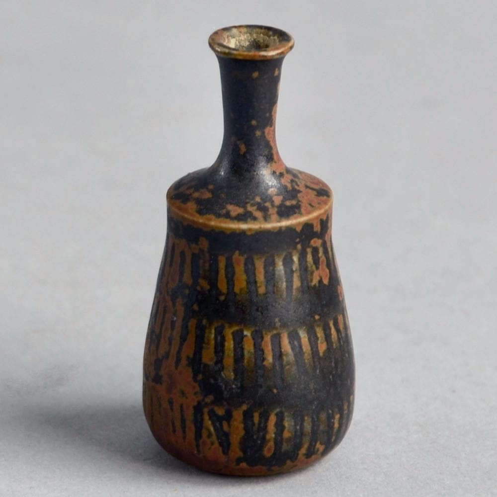Unique miniature stoneware vase by Stig Lindberg B3516 - Freeforms