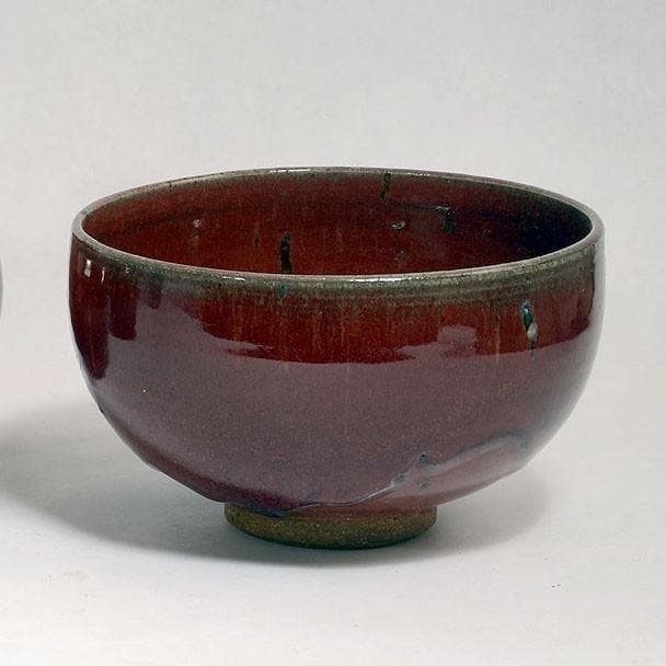 Unique stoneware bowl with oxblood glaze by Gerry Williams N7869 - Freeforms