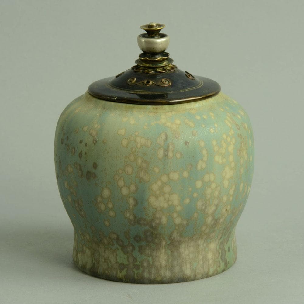 Unique stoneware jar by Patrick Nordstrom C5162 - Freeforms