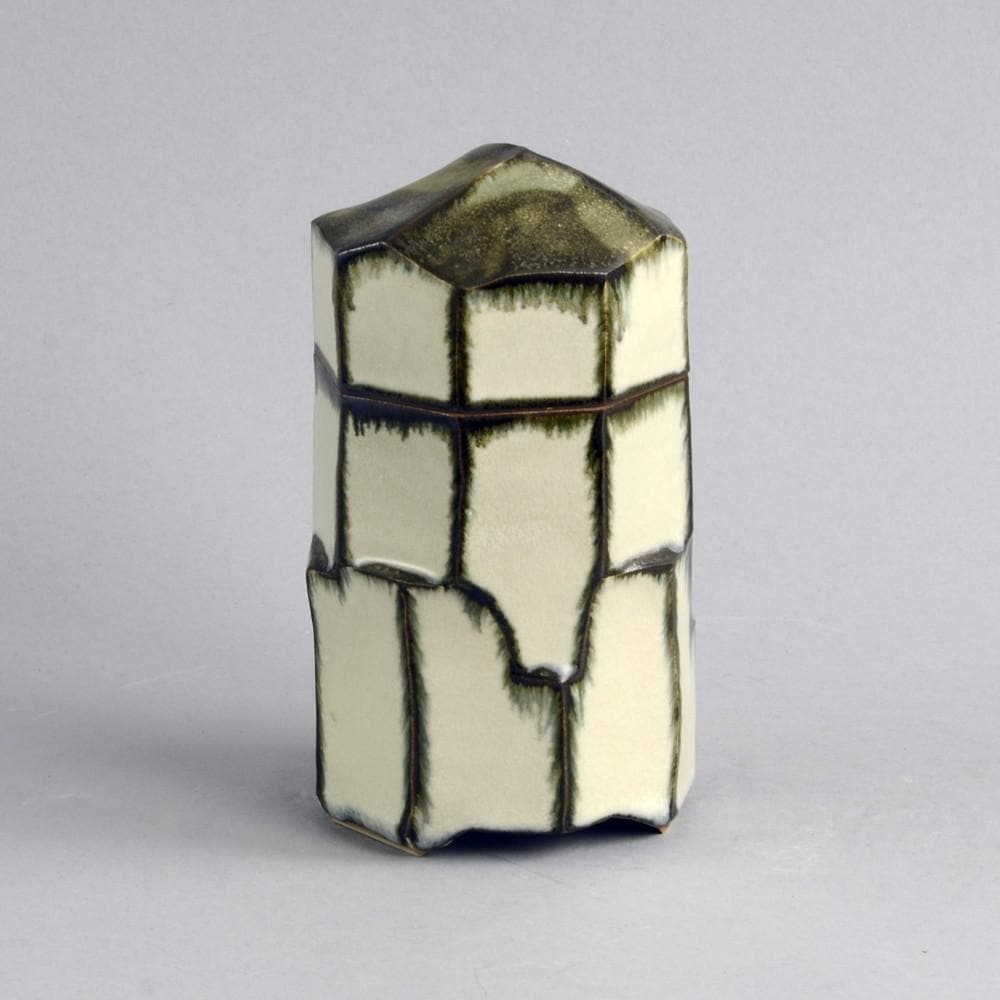Unique stoneware jar by Sebastian Schied C5132 - Freeforms