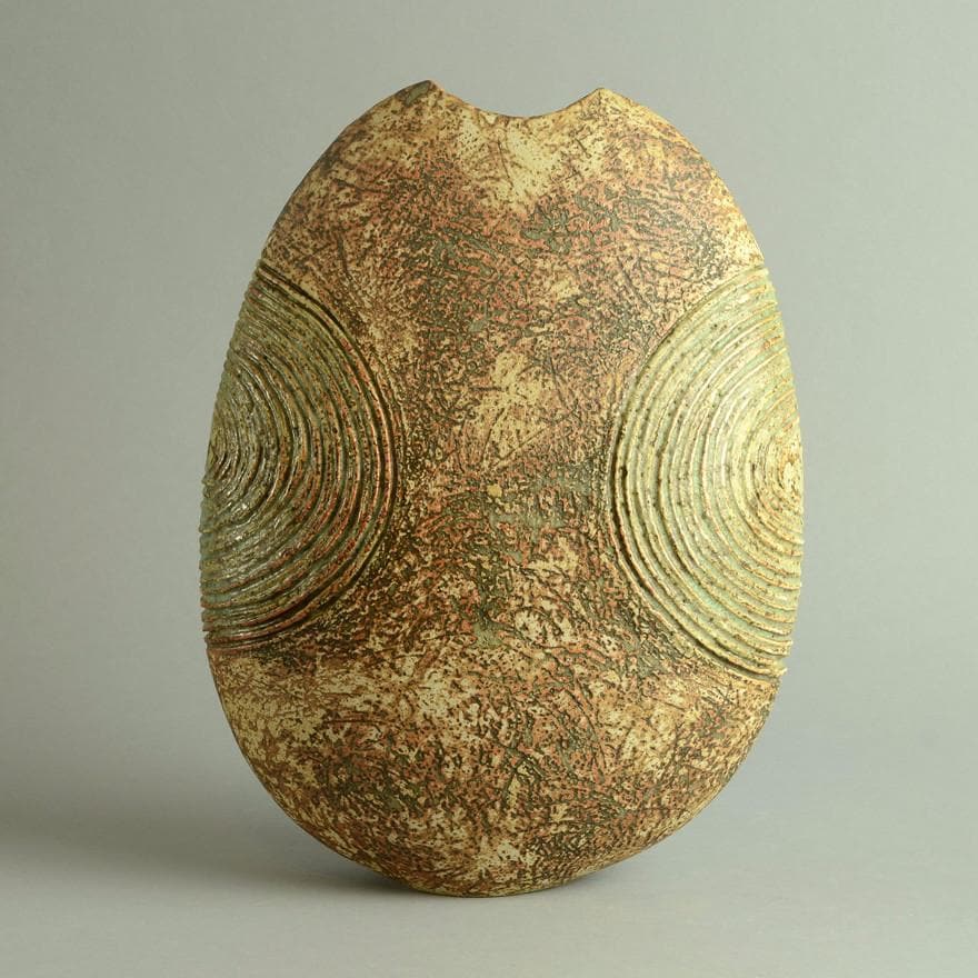 Unique stoneware sculptural form by Alan Wallwork N9348 - Freeforms