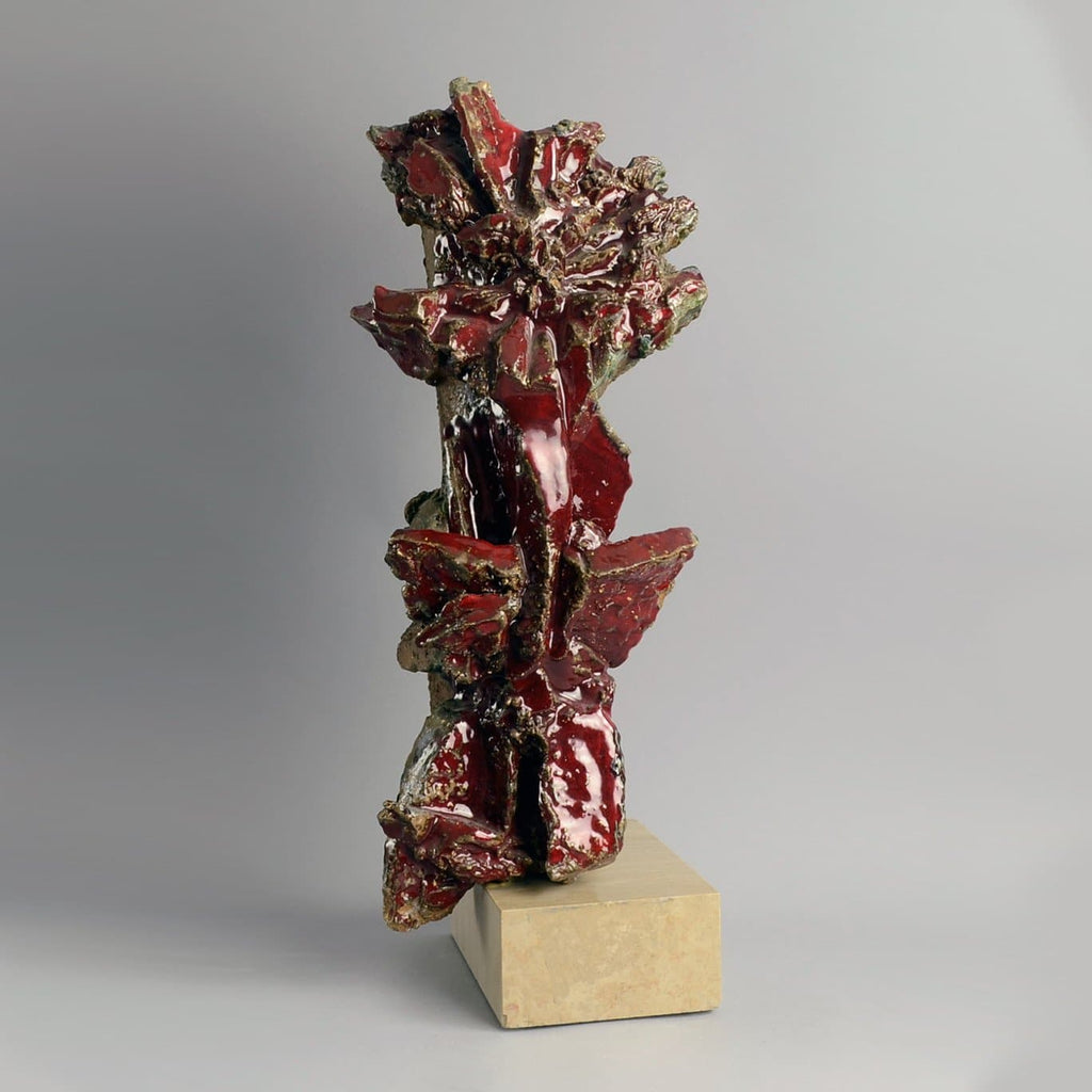 Unique stoneware sculpture with glossy red glaze by Hertha Hillfon B3424 - Freeforms