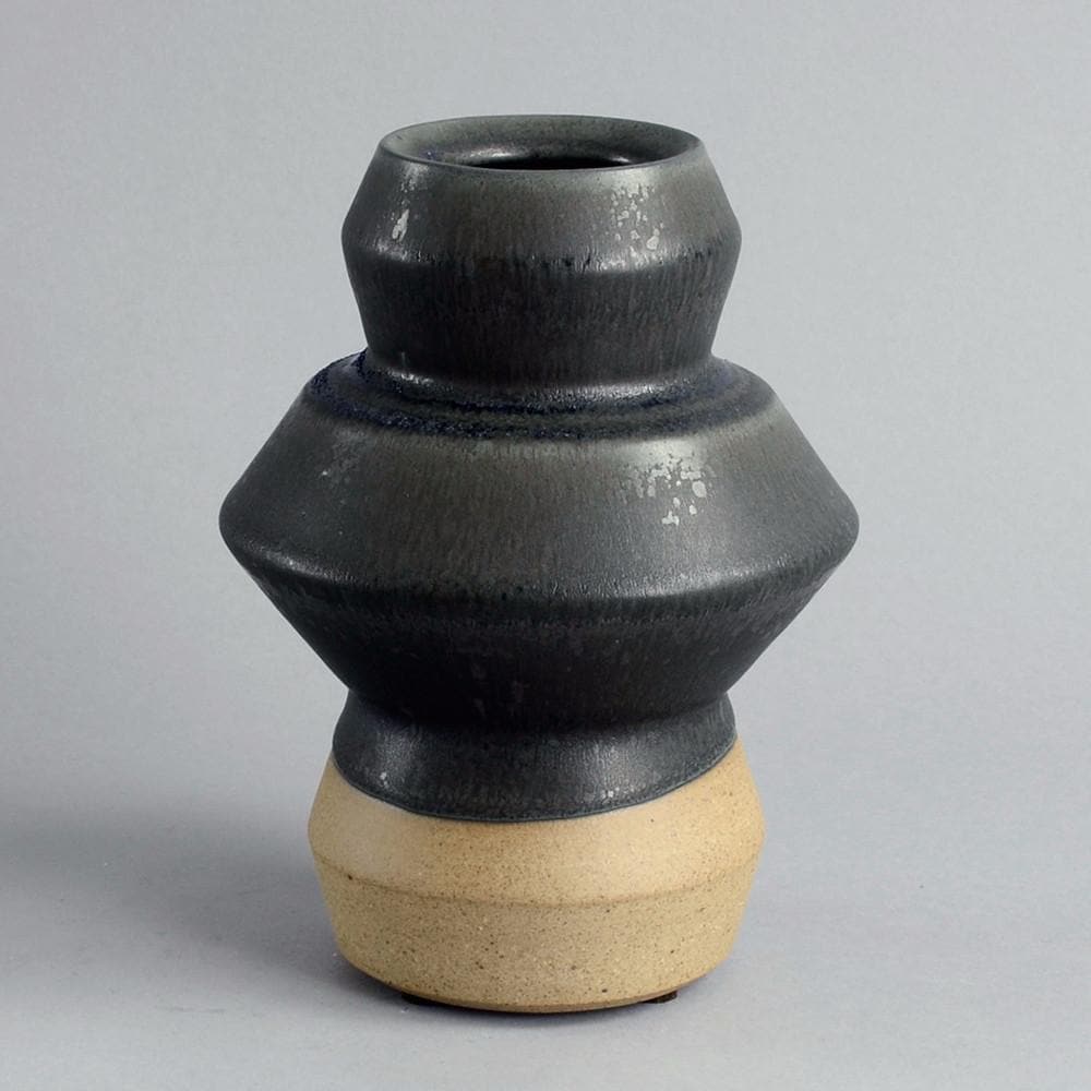 Unique stoneware vase by Martin Schlotz B3380 - Freeforms