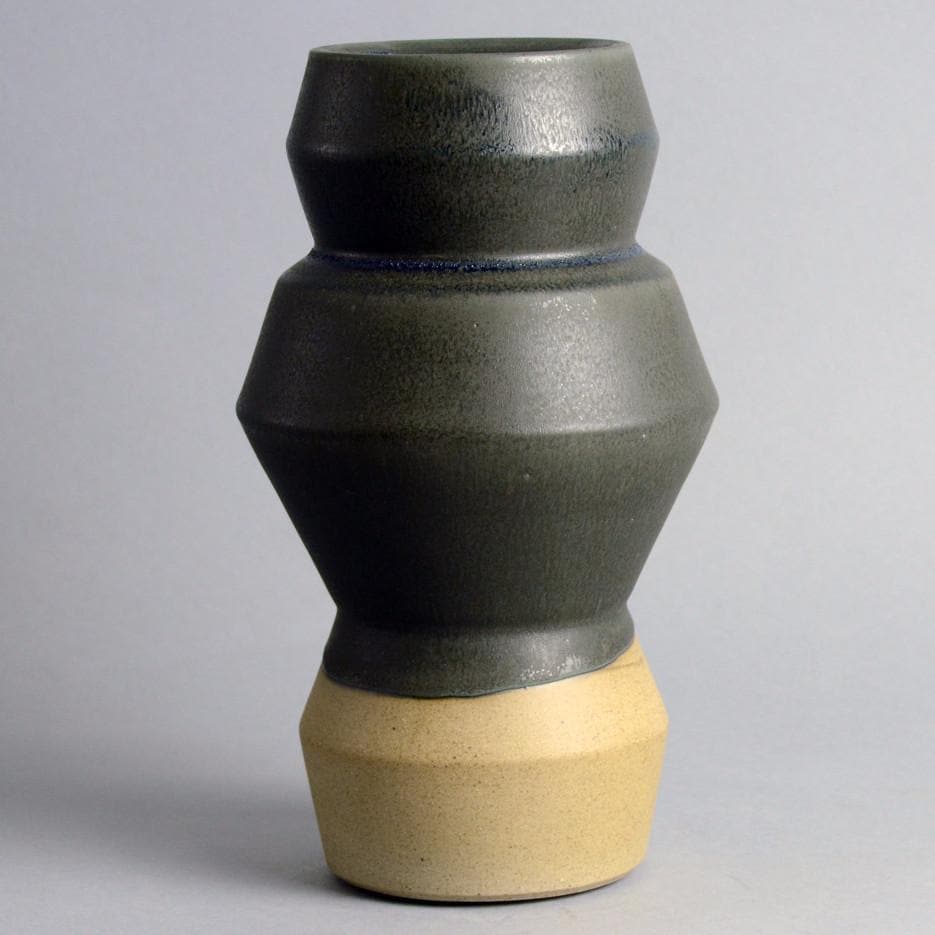 Unique stoneware vase by Martin Schlotz N9744 - Freeforms