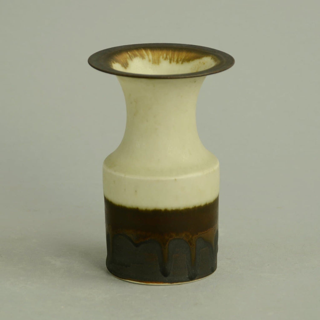 Unique stoneware vase by Ursula Scheid N6899 - Freeforms