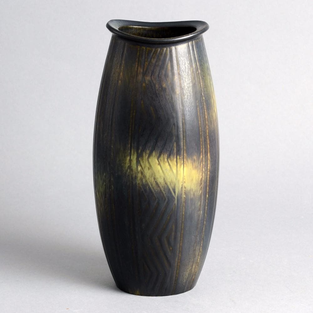 Vase with dark brown and gold glaze by Gunnar Nylund N9659 - Freeforms