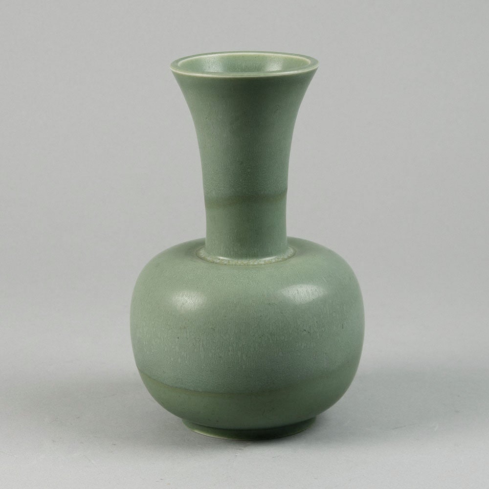 Wilhelm Kåge for Gustavsberg, unique stoneware vase with green haresfur glaze G9438 - Freeforms